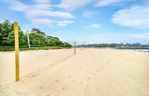 Sports court - Black Rock Home - 4 bed - Jacuzzi Bath - Beach (Bridgeport)
