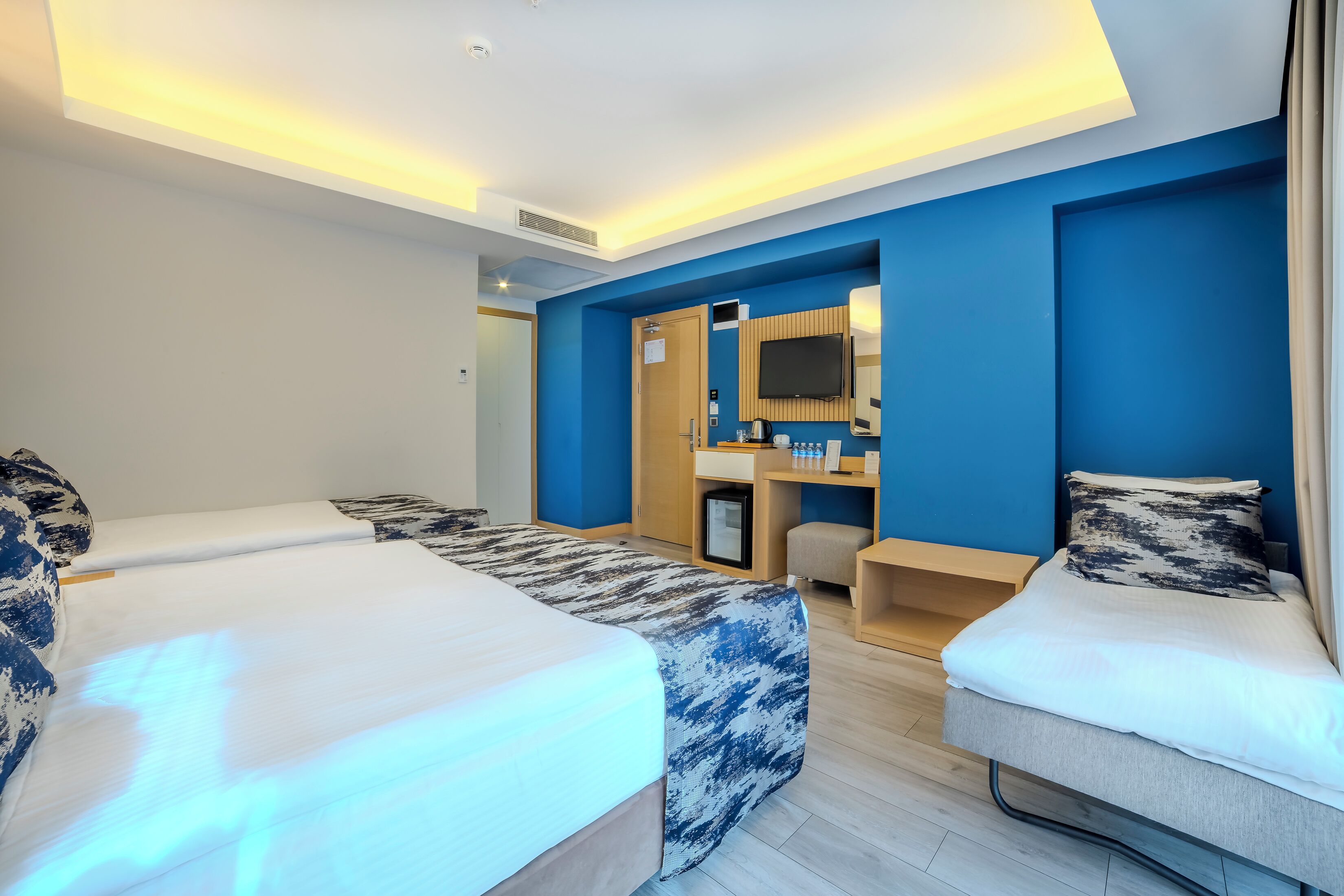 Family Connected Room 6 Pax | Minibar, lydisolert, wi-fi (inkludert) og sengetøy