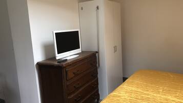 1 habitación y ropa de cama