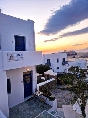 Exterior - Hyades - Downtown Suites No 2 , Mykonos Town (Mykonos Town)