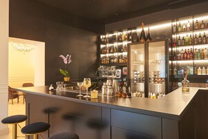 酒吧（店内）