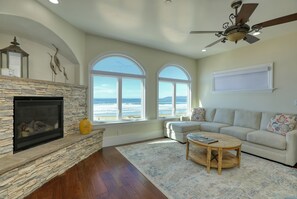 TV, fireplace - 1362 Strand Way: 3  BR, 4  BA House in Oceano, Sleeps 8 (Oceano)
