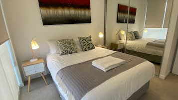 2 bedrooms, desk, iron/ironing board, free WiFi