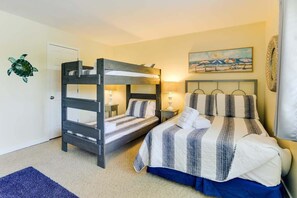 3 bedrooms, iron/ironing board, free WiFi, bed sheets
