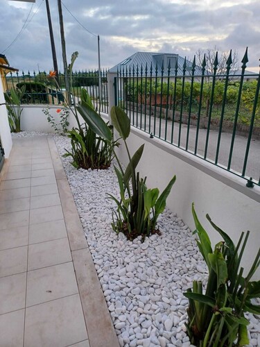 Perto da Ria de Aveiro, Perto das Cidades de Ílhavo e Aveiro, no Meio do Campo