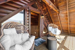 Terrace/patio - 3 levels of views, luxury, KidsZone & Workspace. Promo rates now thru May. (Gatlinburg)
