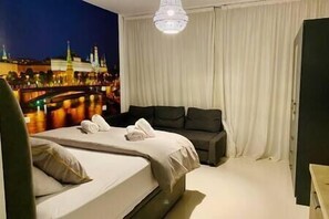 1 habitación, tabla de planchar con plancha, wifi y ropa de cama 