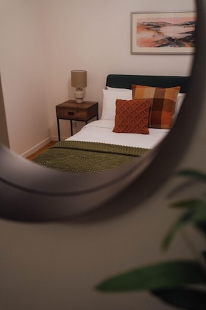 2 bedrooms, desk, iron/ironing board, travel crib