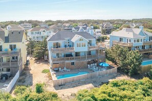 Exterior - Oceanside vacation rental steps away from the beach access in Corolla, NC! (Corolla)