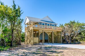 Exterior - Newly constructed pet-friendly Hatteras Island home with hot tub (Avon)