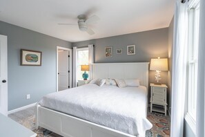 4 bedrooms, Internet, bed sheets - Newly constructed pet-friendly Hatteras Island home with hot tub (Avon)