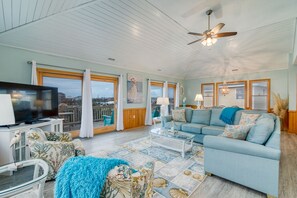 Smart-TV, Kamin, DVD-Player, Stereoanlage