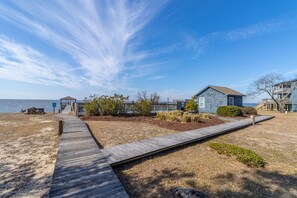 Property grounds - Oceanfront home in the charming Town of Duck with community pool (Duck)