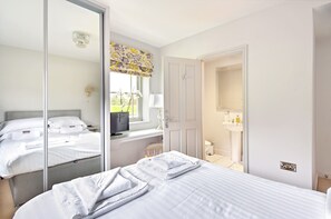 6 habitaciones, tabla de planchar con plancha y wifi gratis