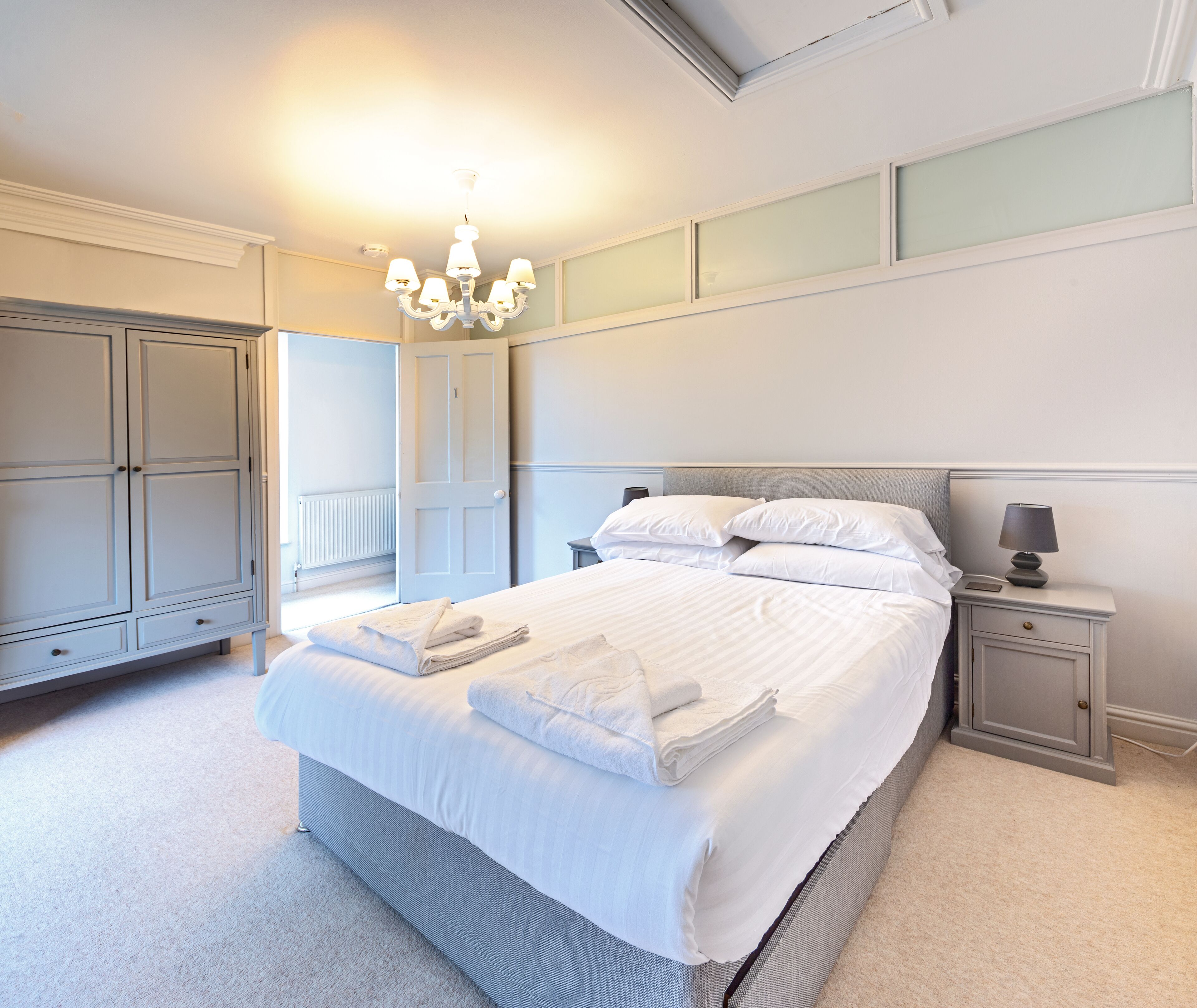 6 間睡房、熨斗/熨衫板、免費 Wi-Fi、床單