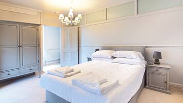 6 chambres, fer et planche Ă repasser, Wi-Fi gratuit, draps fournis