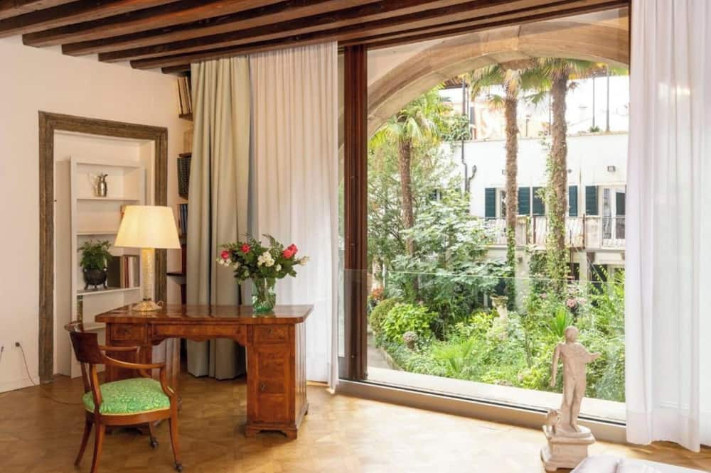 Mocenigo Grand Canal Luxury Suites