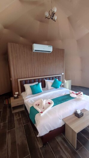 In-room safe, free WiFi