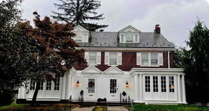 Classic 1920s West End Duplex