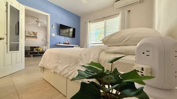 1 bedroom, desk, iron/ironing board, free WiFi