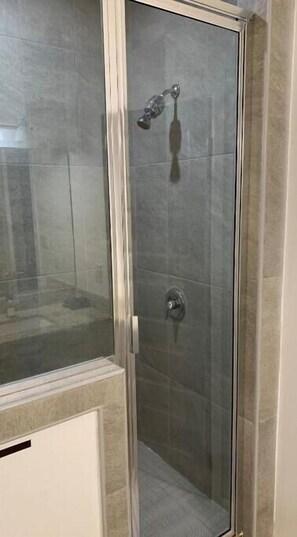 Bathroom - New: Gated Lux Modern, 2BR/2BA. Wi-Fi, FreeParking (Edinburg)