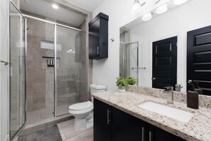 Bathroom - Modern Stylish Cozy Apartment 2BR/2BA. Self Check (Edinburg)