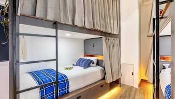 Desk, free WiFi, bed sheets