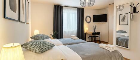 Basic Double or Twin Room, 2 Single Beds, Non Smoking