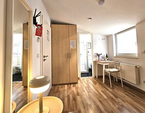 Basic Single Room, Non Smoking