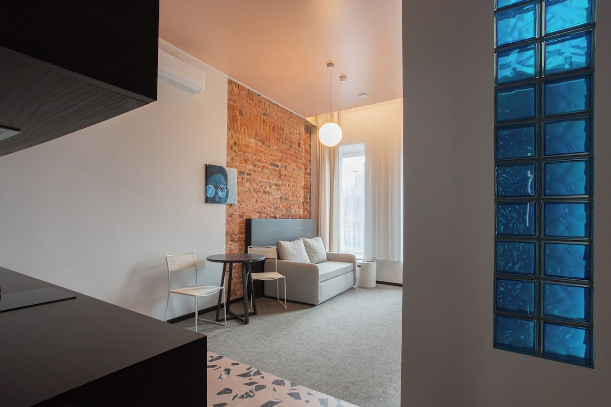 City Apartment | 1 bedroom, blackout curtains, iron/ironing board, free WiFi