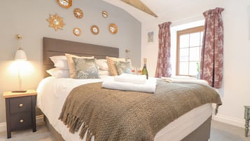 3 عدّة غرف نوم وبديكورات فريدة لكل غرفة وطراز فريد لكل وحدة