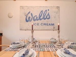 Dining - Riviere Barton (Hayle)