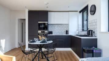 Fridge, microwave, oven, dishwasher