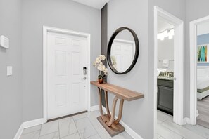 4 bedrooms, iron/ironing board, WiFi, bed sheets - EV_4876 - 4 Bed 4 Bath Townhome with Screened-In Private Splash Pool, Kids Bedro (Kissimmee)