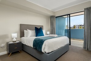 2 bedrooms, iron/ironing board, WiFi, bed sheets - Family Haven In the Heart of Century City | Pool (Cape Town)