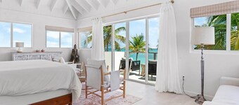 Inspiration Point, Newly Renovated, Heated Pool and Year-Round Sandy Beach