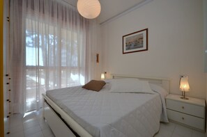 2 dormitoris i roba de llit 