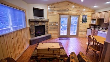 1 bedroom, individually decorated, individually furnished