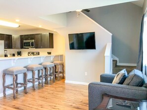 Townhome, 1 Queen Bed with Sofa bed (5218 Beach Dr B ) | Living area - 5218 Beach Dr B (Panama City Beach)