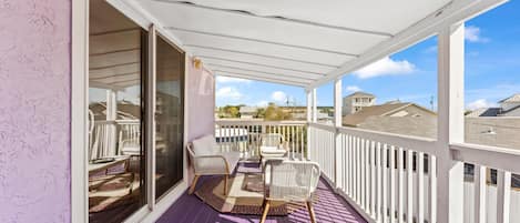 Casa, varias camas (5218 Beach Dr C ) | Jardines del alojamiento