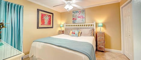 Condo, 1 King Bed (Edgewater 1008-3)