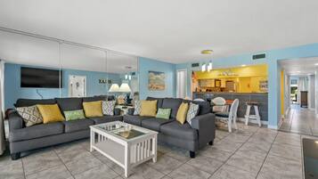 Condo, Multiple Beds (Edgewater Villa 1507) | Living area