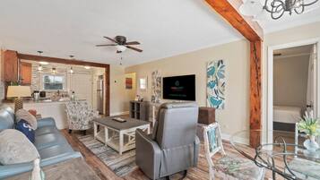 Condo, Multiple Beds (7904 Surf Dr #7) | Living area