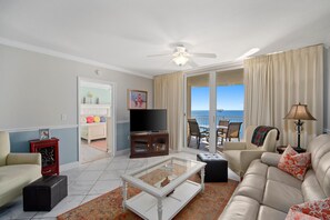 Appart'hôtel, plusieurs lits (Emerald Beach 2325) | Coin séjour