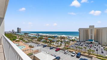 Condo, Multiple Beds (Laketown Wharf 810) | Property grounds