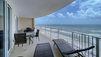 Condo, Multiple Beds (Ocean Villa 1104) | Property grounds