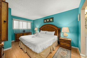 คอนโด, เตียงคิงไซส์ 1 เตียง และโซฟาเบด (The Summit 1023) | 1 ห้องนอน