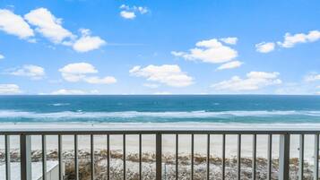 Condo, 1 cama King size y sofá cama (The Summit 1031) | Áreas de la propiedad