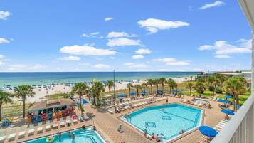 Condo, 1 cama King size y sofá cama (The Summit 1031) | Alberca