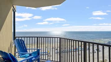 Condo, 1 Queen Bed with Sofa bed (Sunbird 811E ) | Property grounds